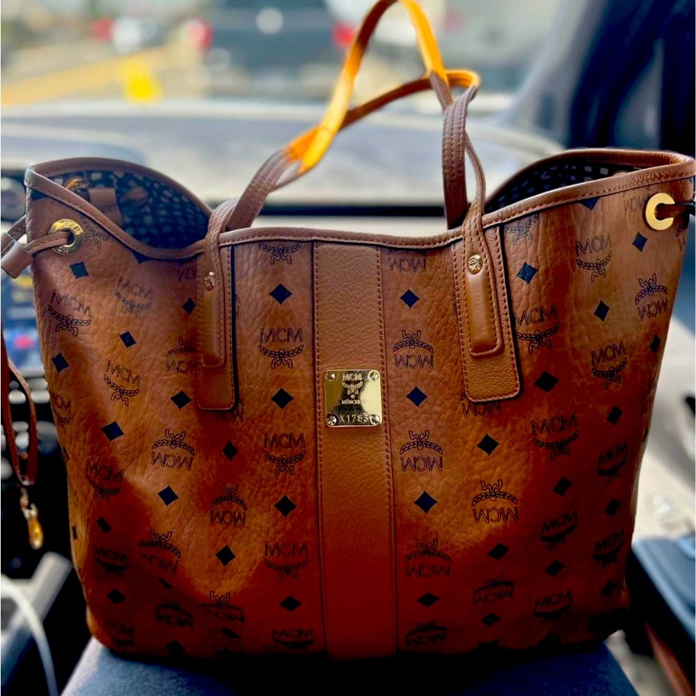 MCM Liz Medium shopper